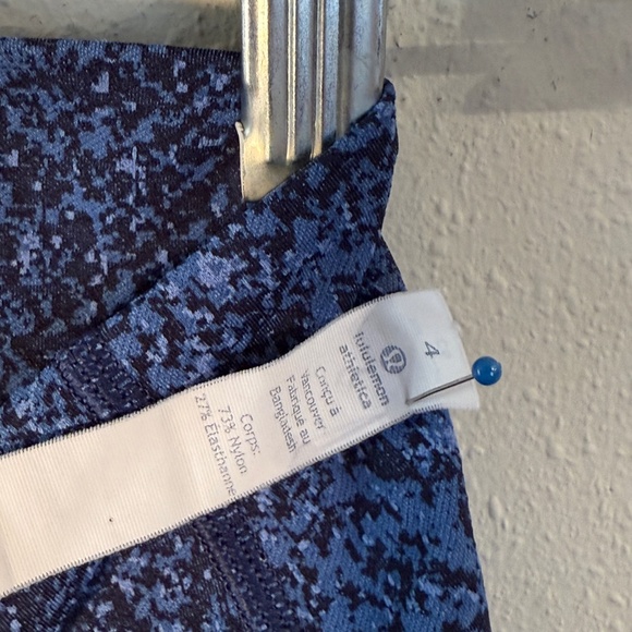 Lululemon Wunder Under Crop High-Rise Tight Size 4,Blue Mineral Deposit Luxtreme - Picture 6 of 16
